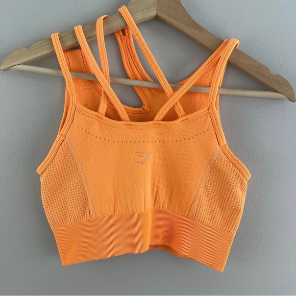 !SOLD! GYMSHARK Neon Orange Ultra Seamless Asymmetrical Workout Sports Bra - Picture 5 of 9
